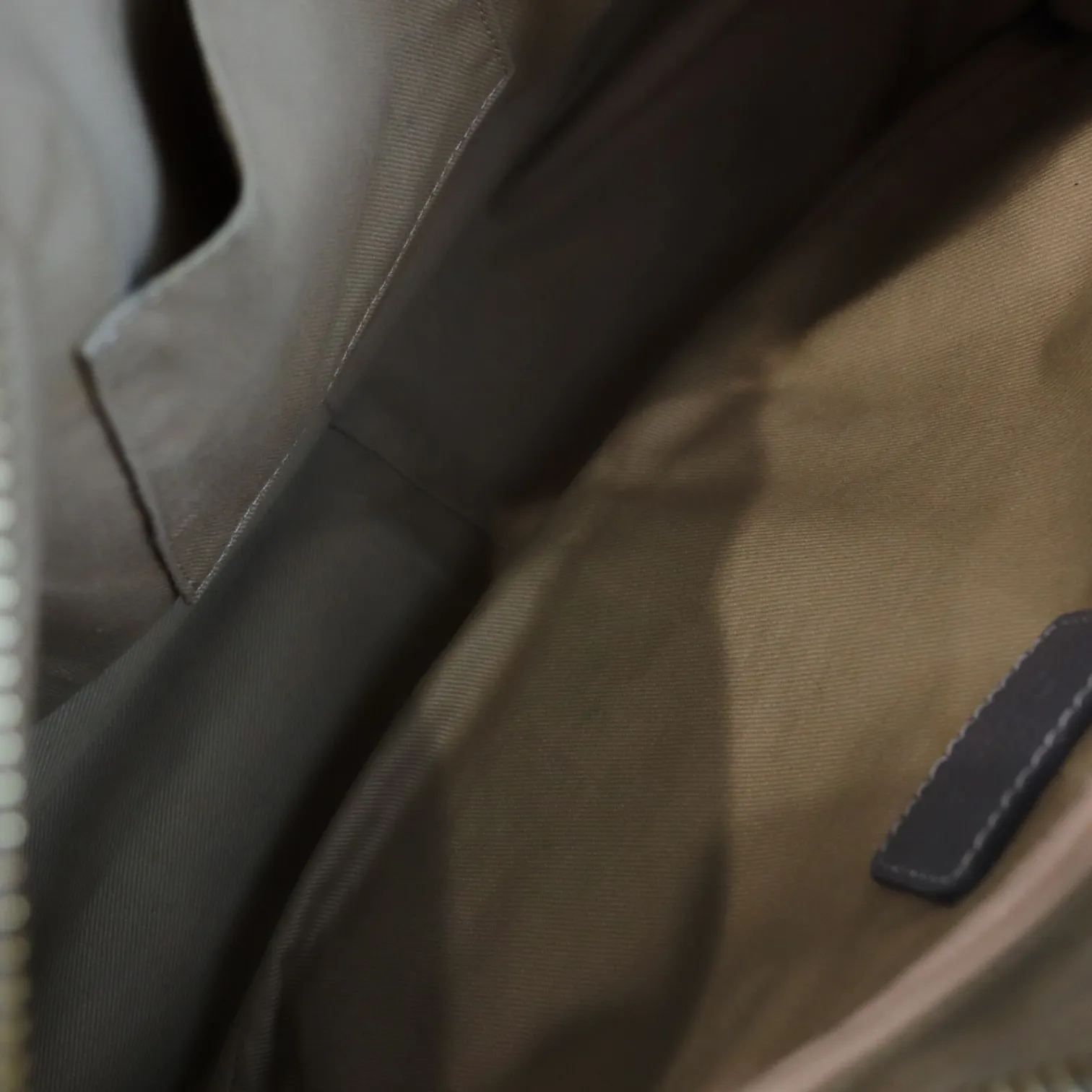 Calfskin Medium Paraty Grey GHW