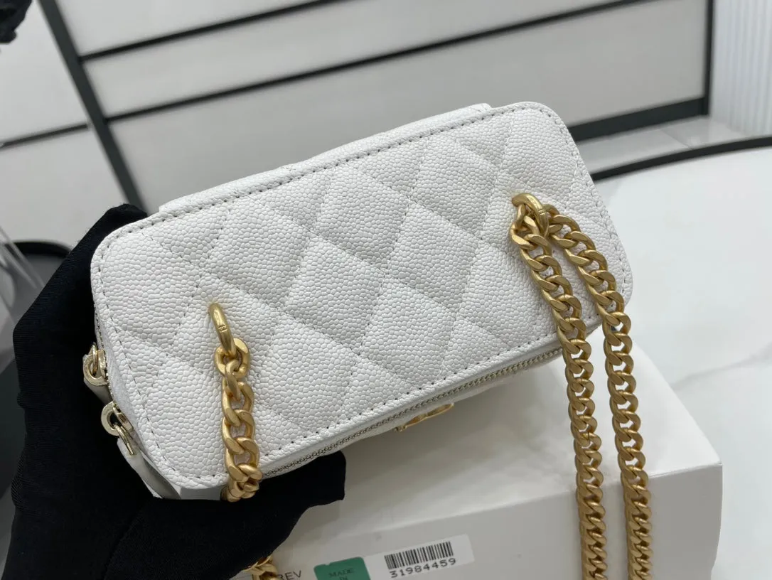 Chanel - Luxury Bag - CHL - 337