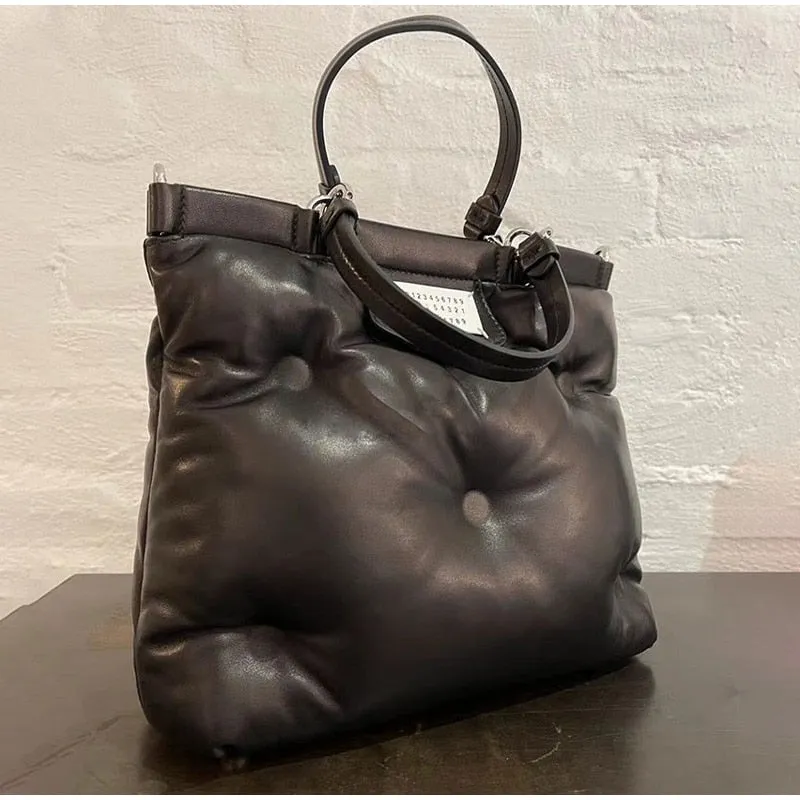Christmas Gift New Fashion Women Handbags 2021 Pu Leather Black Quilted Clutch Bags Digital Sponge Messenger Bag With Zip Females Shoulder Bags